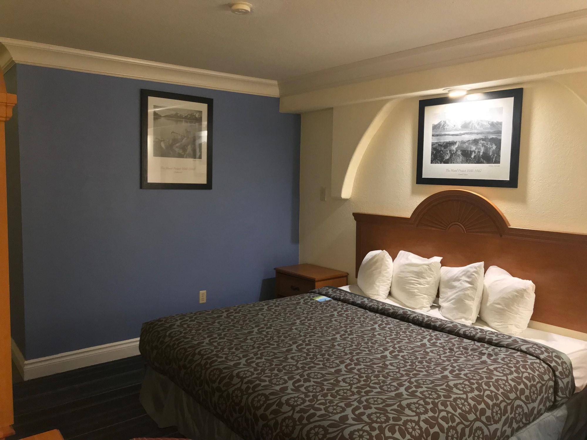 Days Inn By Wyndham San Antonio Airport מראה חיצוני תמונה