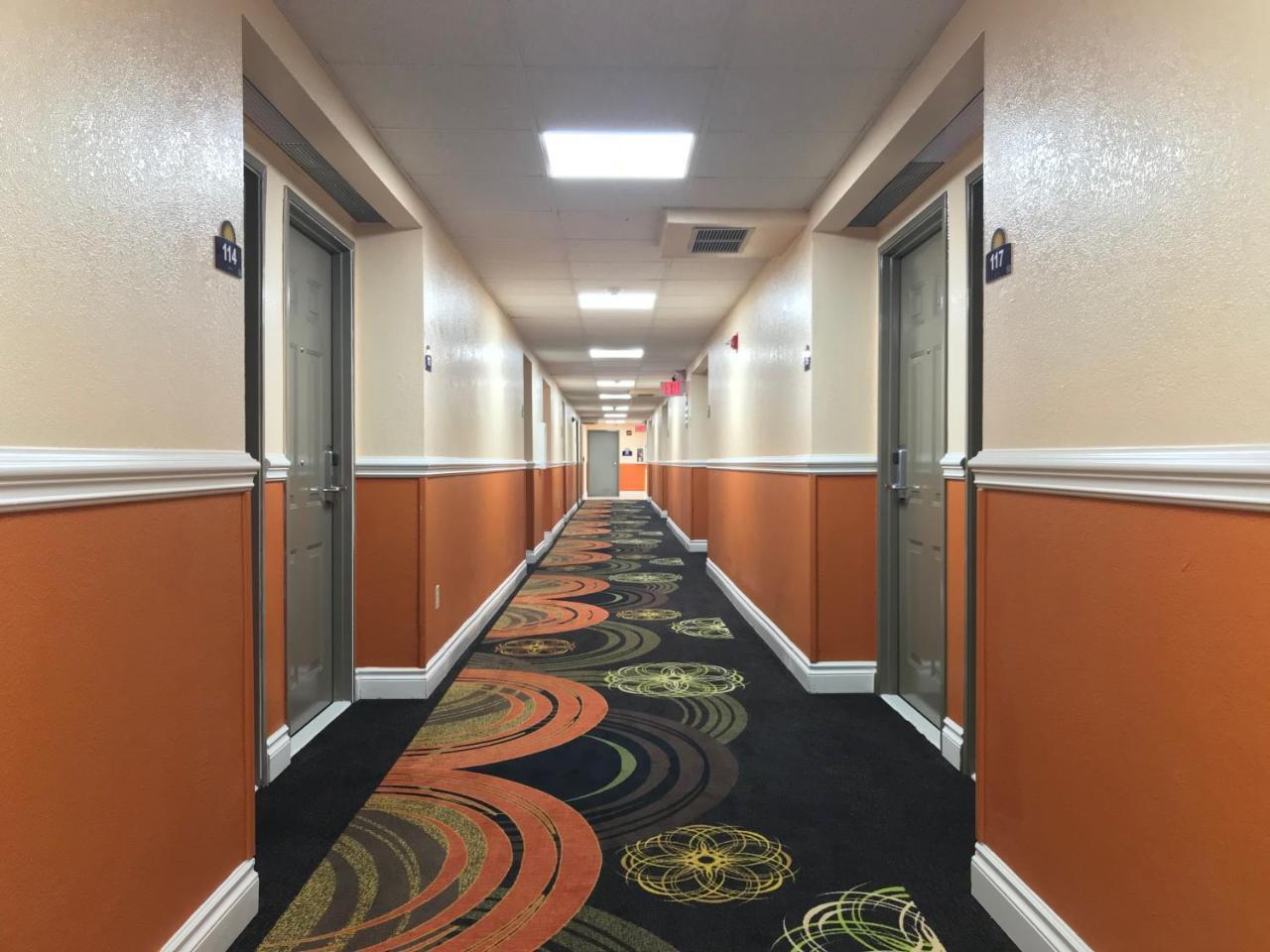 Days Inn By Wyndham San Antonio Airport מראה חיצוני תמונה